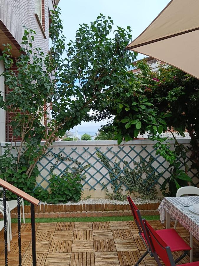 Paraiso Soleado: Piso Con Terraza, Piscina Y Garaje A 5 Min De Playa كاسترو أورديالس المظهر الخارجي الصورة